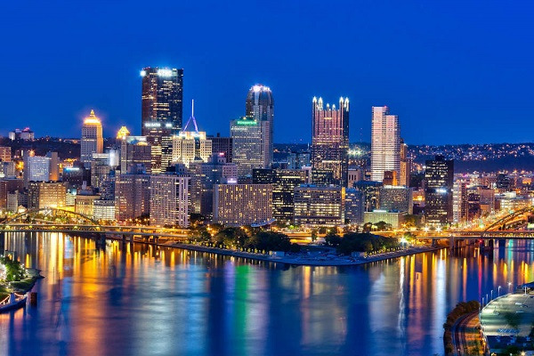 Be a tourist in Pittsburgh