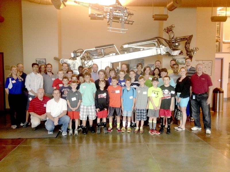 Gillece supports student robotics team